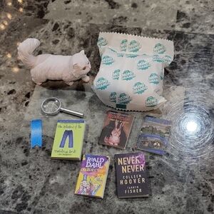 Zuru Mini Brands Books Set